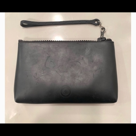 - Hunter for Target small black rubber wristlet - Picture 3 of 4